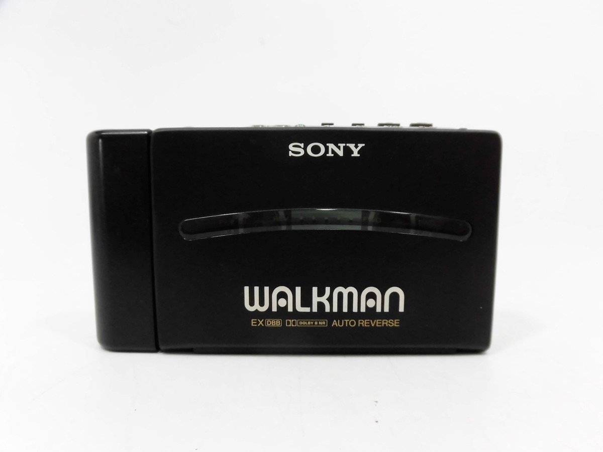 ソニー（SONY）WARKMAN ウォークマン WM-190 カセットプレーヤー 電池ケース付